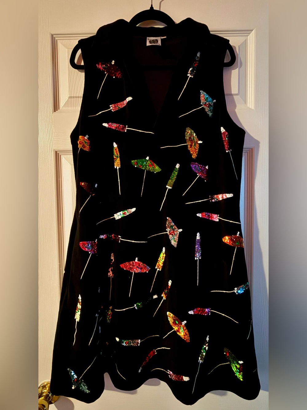 Queen of sparkles, sleeveless umbrella dress